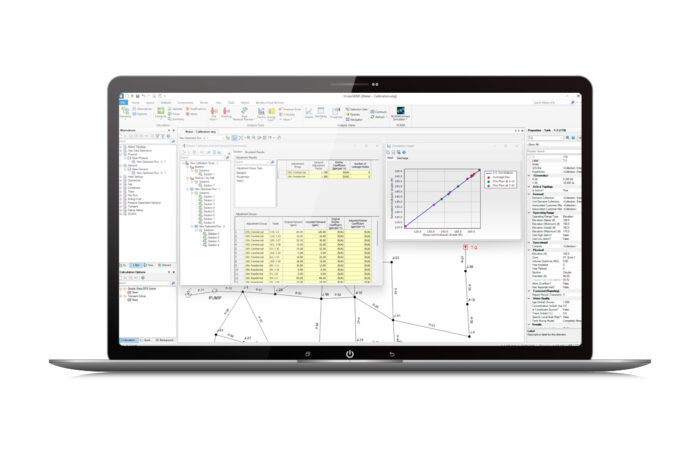 Ekran laptopa wyświetlający interfejs oprogramowania naukowego z tabelami danych, wykresem liniowym i mapą.